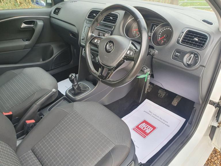 2014 Volkswagen Polo 1.0 BlueMotion Tech SE Euro 6 (s/s) 3dr HATCHBACK Petrol Manual
