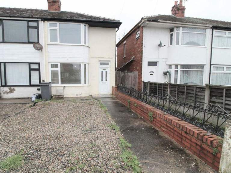 3 Bedroom house for rent in Blackpool Fy4