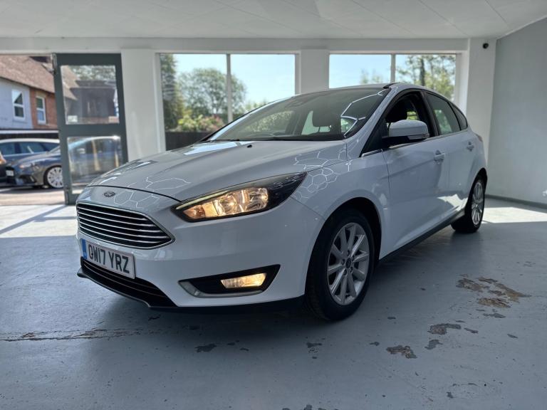 2017 Ford Focus 1.0 EcoBoost 125 Titanium 5dr HATCHBACK Petrol Manual