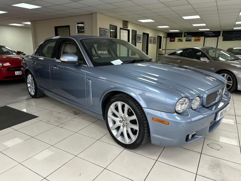 2009 Jaguar XJ XJ 2.7 TDVi Sovereign 4dr Auto SALOON Diesel Automatic