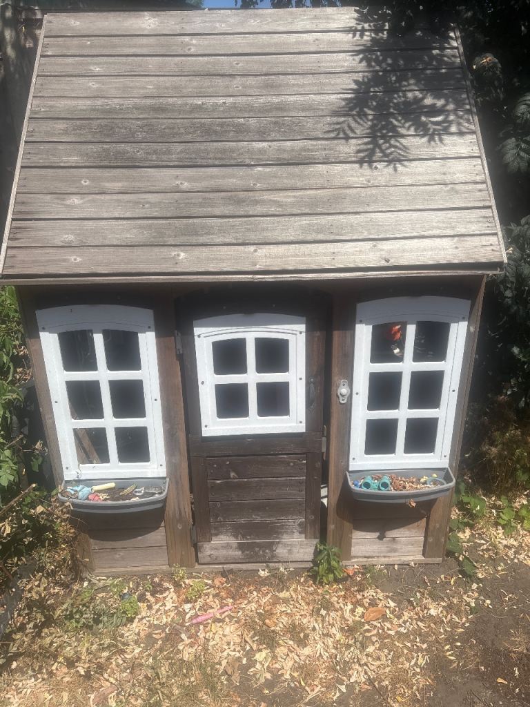 FREE!! Collect only Child’s Playhouse 