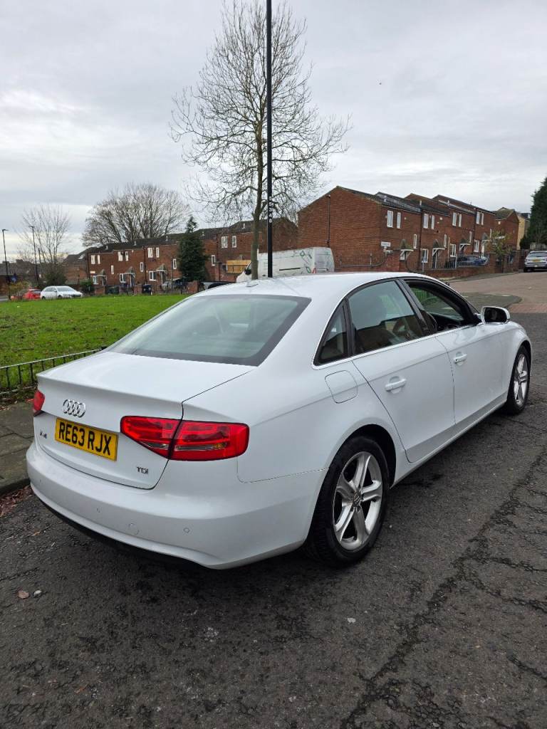 Audi, A4, Saloon, 2014, Manual, 1968 (cc), 4 doors