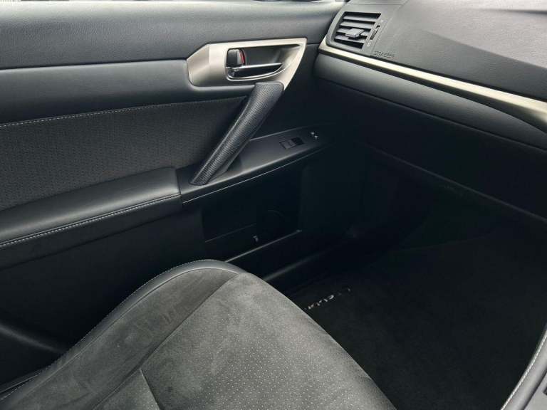 2020 Lexus CT 1.8 200h Hatchback 5dr Petrol Hybrid E-CVT Euro 6 (s/s) (136 ps) Hatchback PETROL/E...