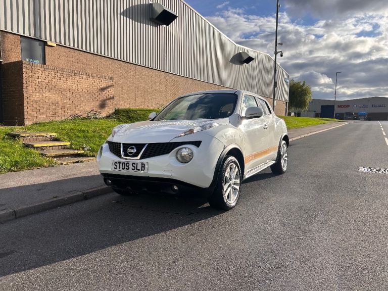 Nissan, JUKE, Hatchback, 2011, Manual, 1598 (cc), 5 doors