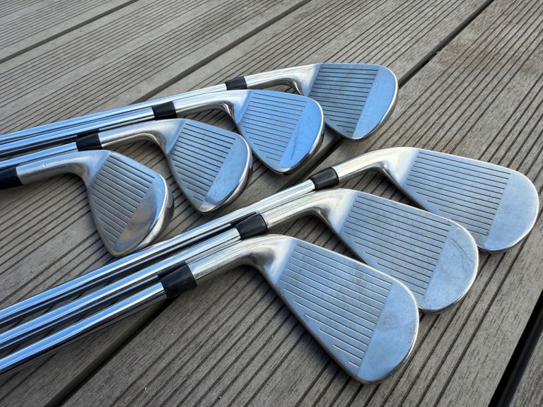 Titleist T300 2019 5-PW + AW (48’) Regular flex