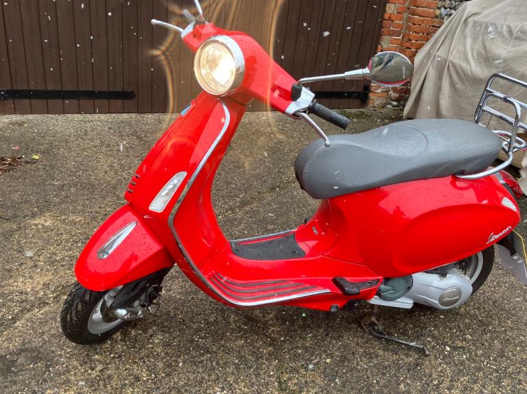Piaggio VESPA Primavera Scooter IMMACULATE with ABS 125 3Vie 2016  124 (cc)