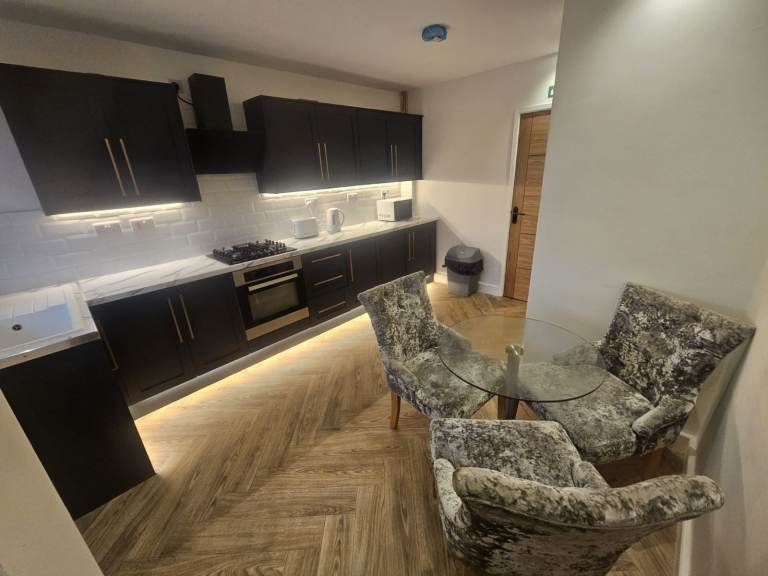 Beautiful House Bartley Green - Supported Accommodation