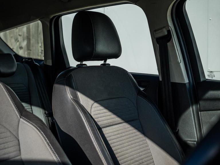 2017 Ford Kuga 2.0 TDCi Titanium Euro 6 (s/s) 5dr HATCHBACK Diesel Manual