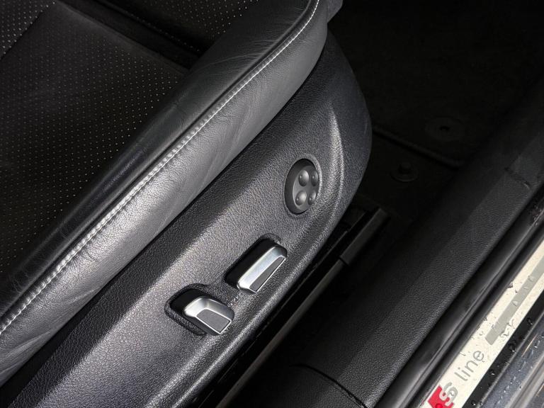 2017 Audi A6 Saloon 2.0 TDI Black Edition S Tronic quattro Euro 6 (s/s) 4dr SALOON Diesel Automatic