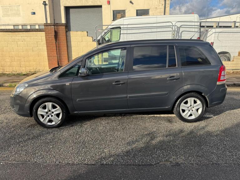 2012 Vauxhall Zafira 1.6 16V Exclusiv Euro 5 5dr MPV Petrol Manual