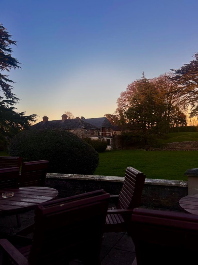 Looking for Flat Derry City Area