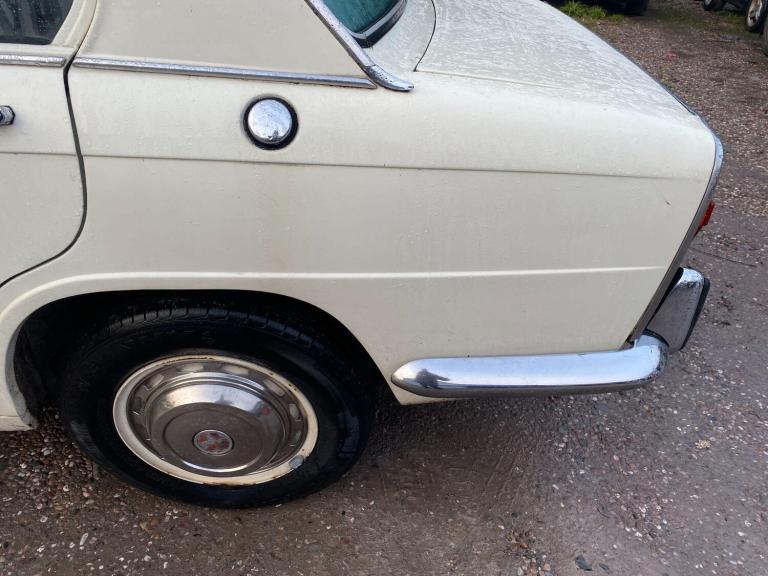  Triumph 1500 1.5 TC Saloon 4dr Petrol Manual (71 bhp) Petrol Manual