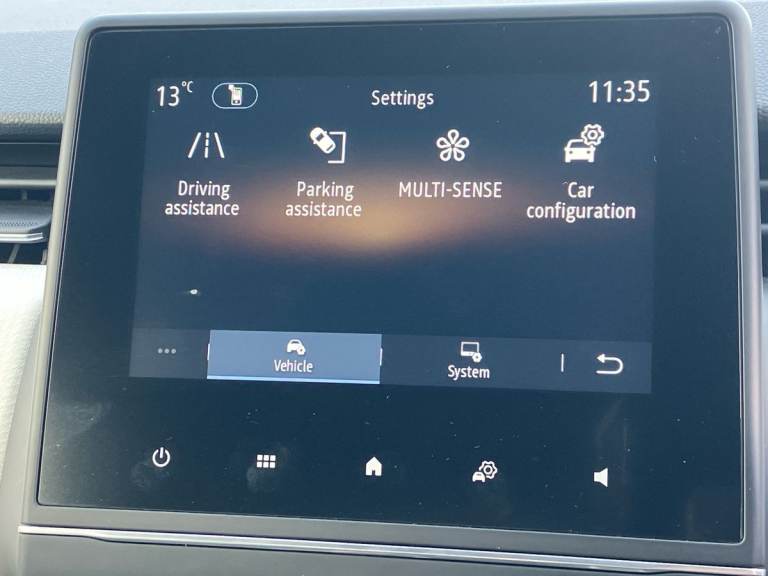 2022 Renault Clio 1.6 E-TECH Hybrid 140 SE Edition 5dr Auto Hatchback PETROL/ELECTRIC Automatic