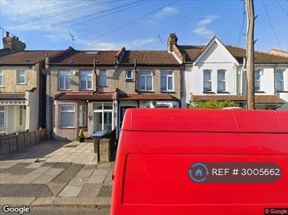3 bedroom house in Durants Road, Enfield, EN3 (3 bed) (#3005662)