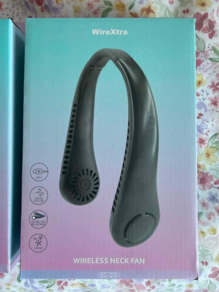 Wireless neck fans 