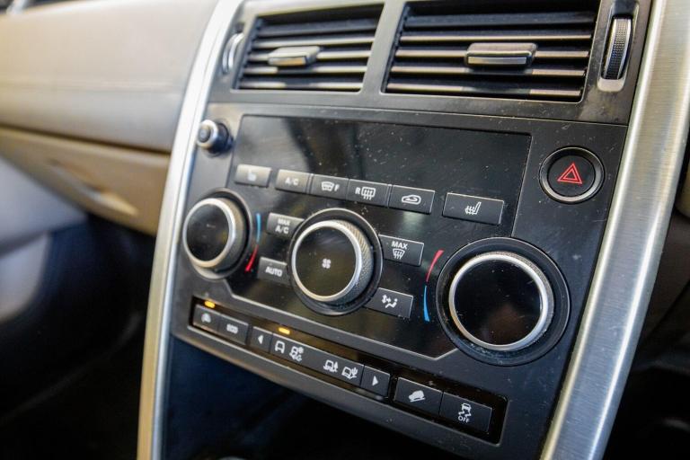 2016 Land Rover Discovery Sport 2.0 TD4 HSE 5dr [5 Seat] ESTATE DIESEL Manual