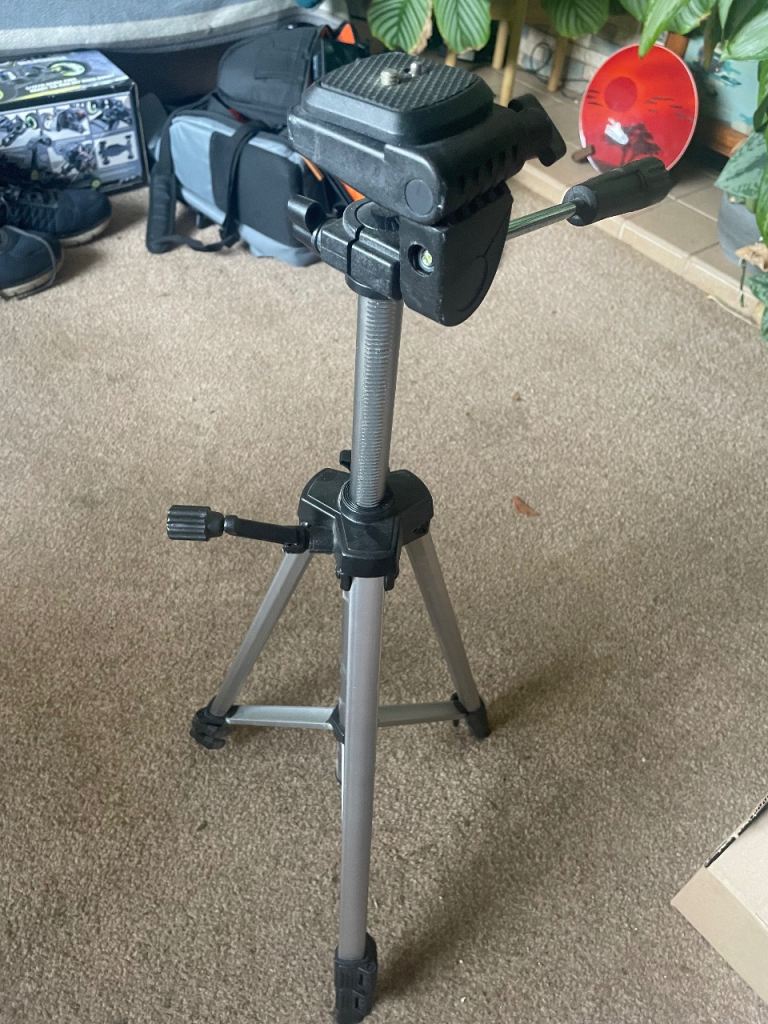 Camera Tripod Stand – Good Condition