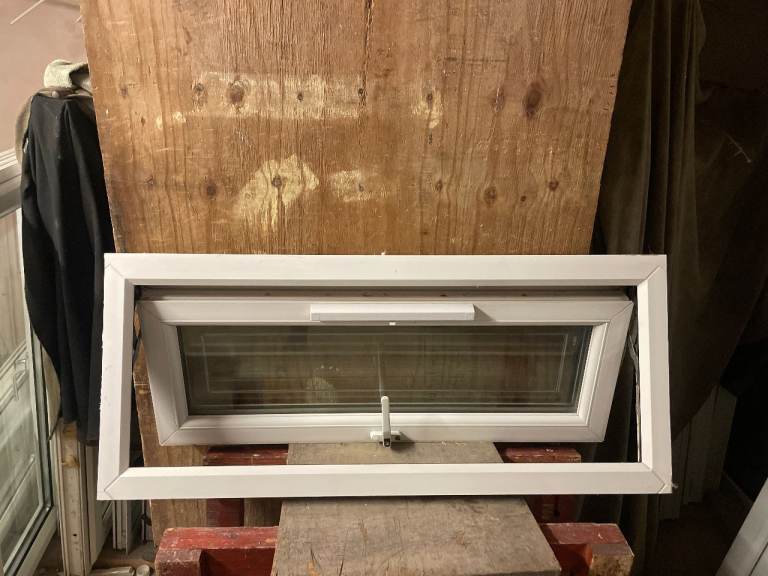 image for H 41.5 x W 98.5 cm - SMALL UPVC DOUBLE GLAZED WINDOW - CLEAR GLASS (REF: SJ475) 