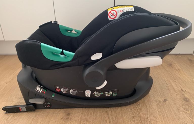 Cybex Aton B2 Car Seat with Base