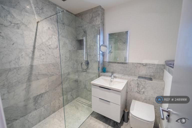 1 bedroom flat in The Mailbox, Birmingham, B1 (1 bed) (#2489991)