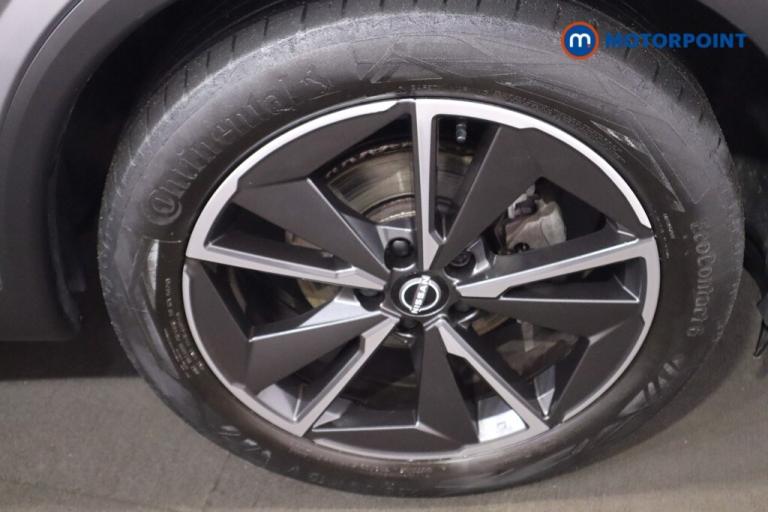 2022 Nissan Qashqai 1.3 DiG-T MH Tekna 5dr SUV Petrol Manual