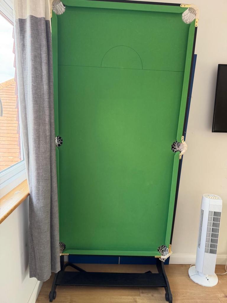 Riley snooker pool table tennis darts table 