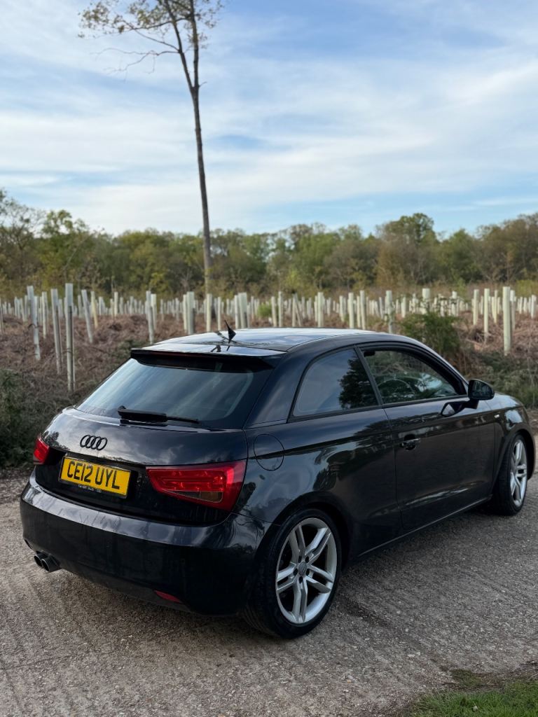 Audi, A1, Hatchback, 2012, Manual, 1968 (cc), 3 doors