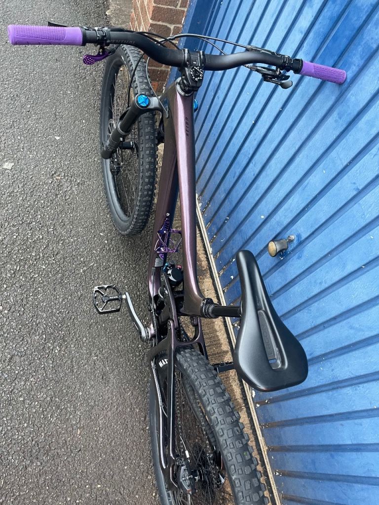 Giant Reign Advance Pro Carbon Full Suspension MTB | in Surrey Quays ...