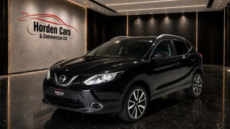 2016 Nissan Qashqai 1.6 dCi Tekna [Non-Panoramic] 5dr HATCHBACK Diesel Manual