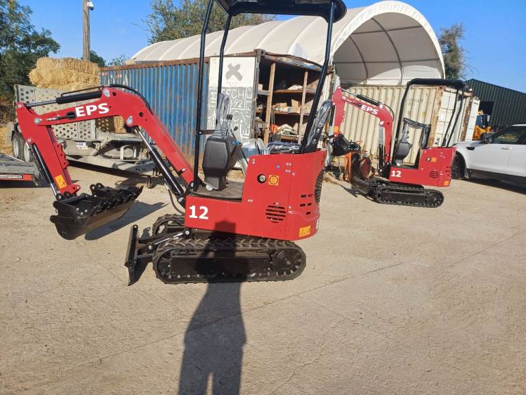 Mini diggers