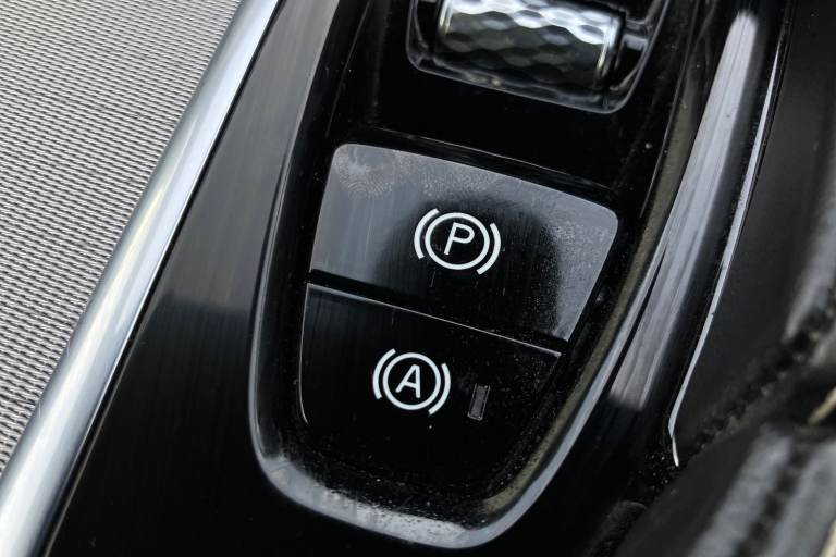 2018 Volvo V90 2.0 D4 R DESIGN 5dr Geartronic Estate DIESEL Automatic