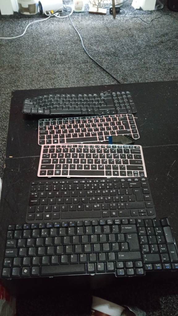 Job lot of 5 keyboards for laptops