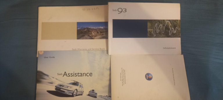 Saab 93 Owners manual.