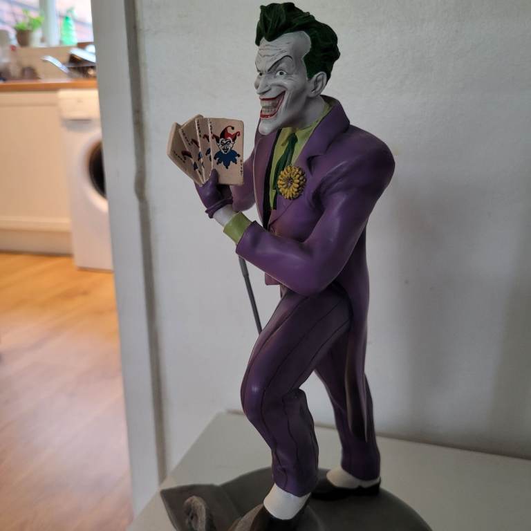 Joker Mega Figurine