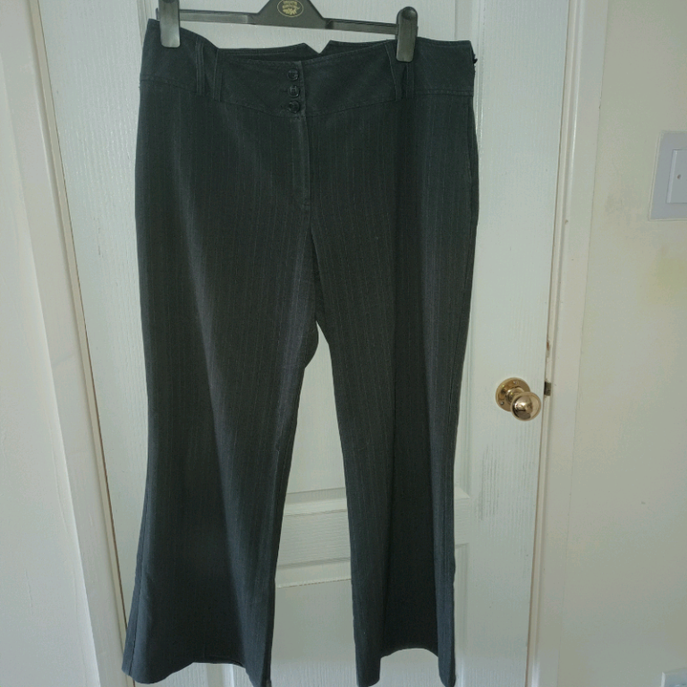 SMART TROUSERS SIZE 16 AND 18