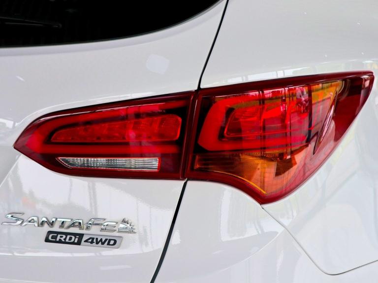 2017 Hyundai Santa Fe 2.2 Endurance Edition Blue Drive CRDi 4wd 5DR 4x4 Diesel 4x4 Diesel Automatic