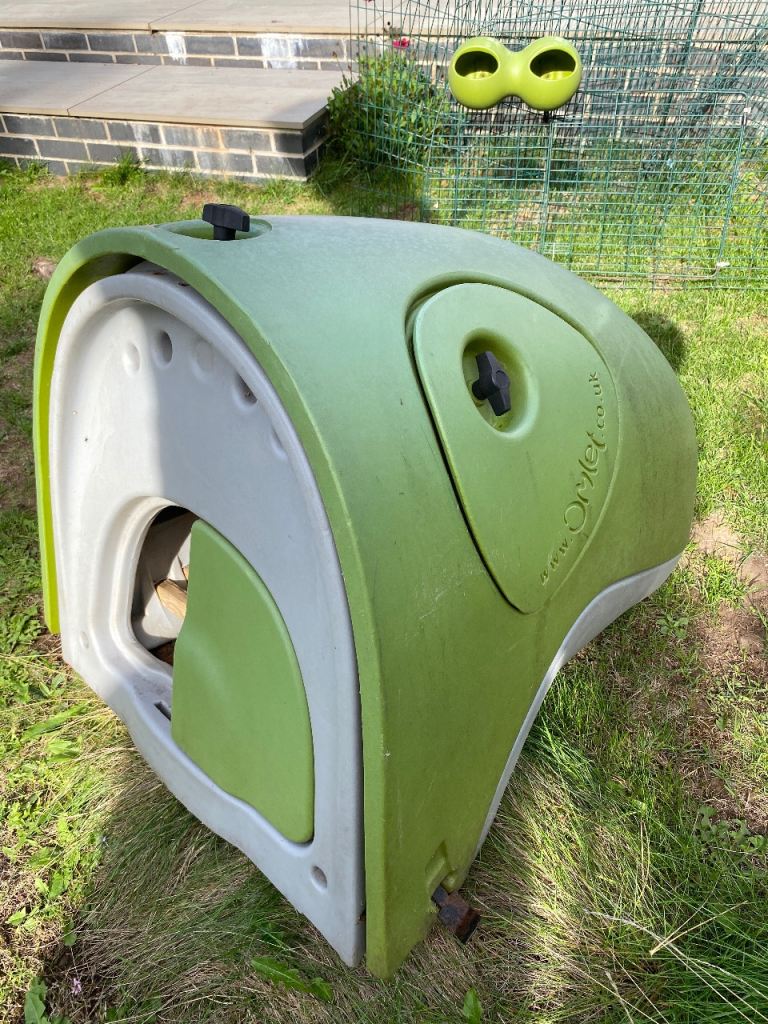 Omlet ‘eglu’ pet chicken coup & 3m run 