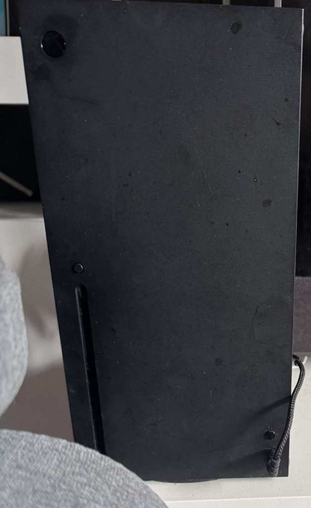 xbox series x 6 months old brought it new