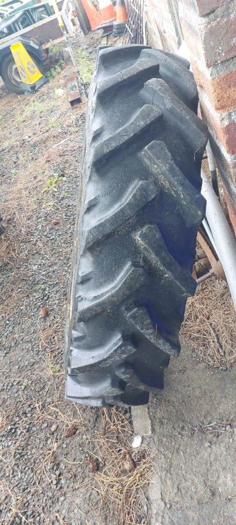 Tractor tyre 