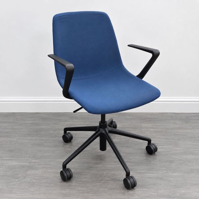 Donati Height Adjustable Conference Chair – Blue / Black 