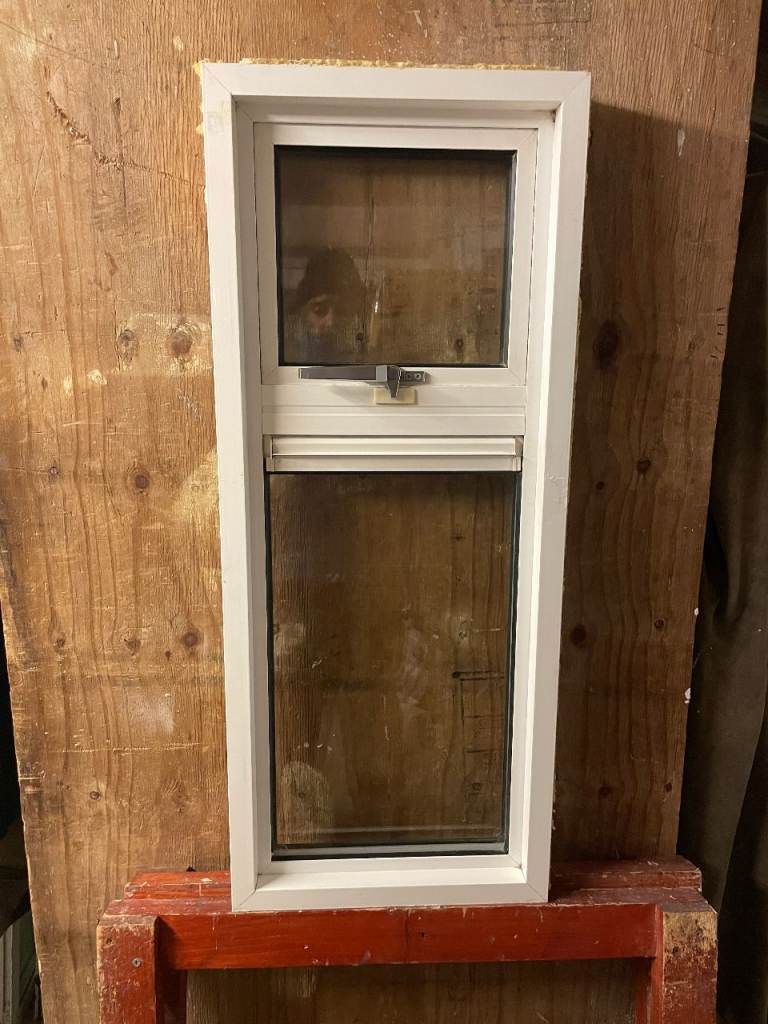 H 98 x W 40 cm - SMALL MODERN ALUMINIUM DOUBLE GLAZED WINDOW - CLEAR GLASS (REF: SJ474) 