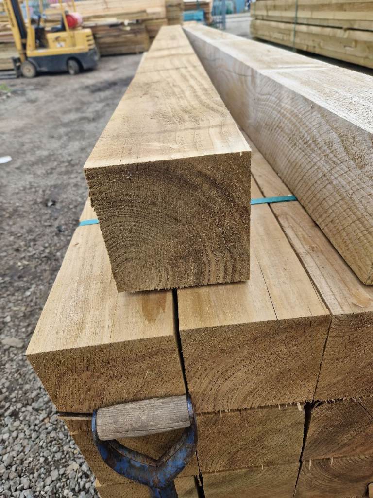 Timber Posts – 7x7s 2.4s 