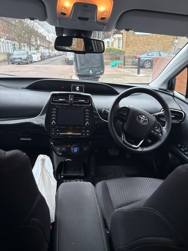 Toyota, PRIUS, Hatchback, 2022, Other, 1798 (cc), 5 doors