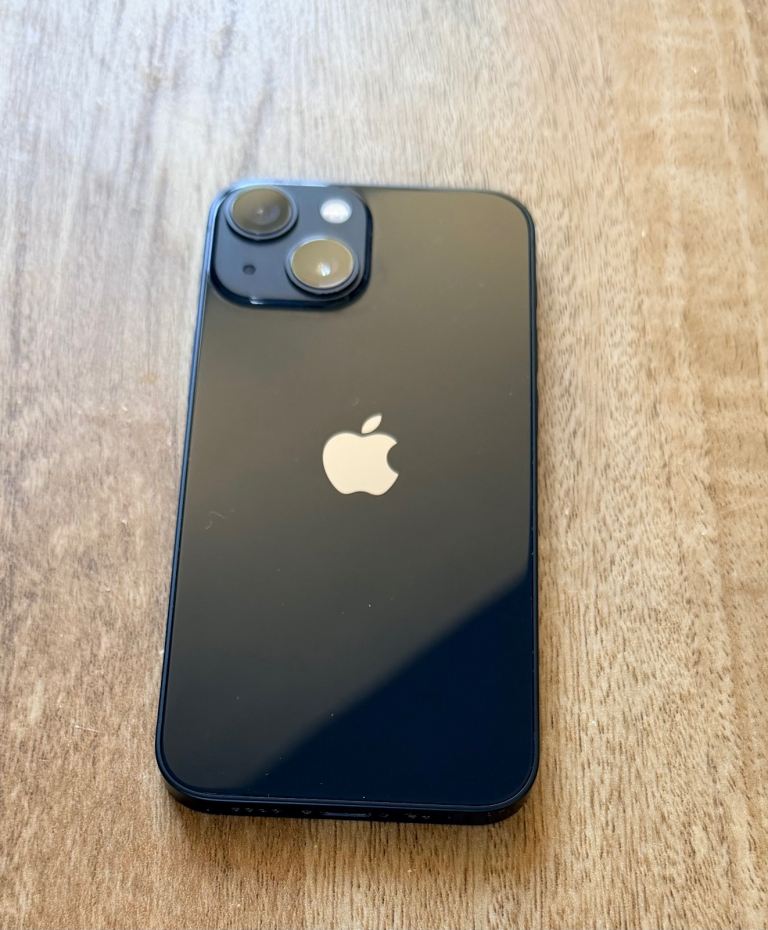 Apple iPhone 13 Black – As Good As New