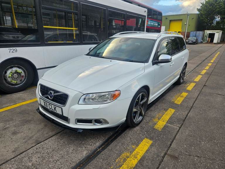 Volvo v70 d5 r design 215bhp 