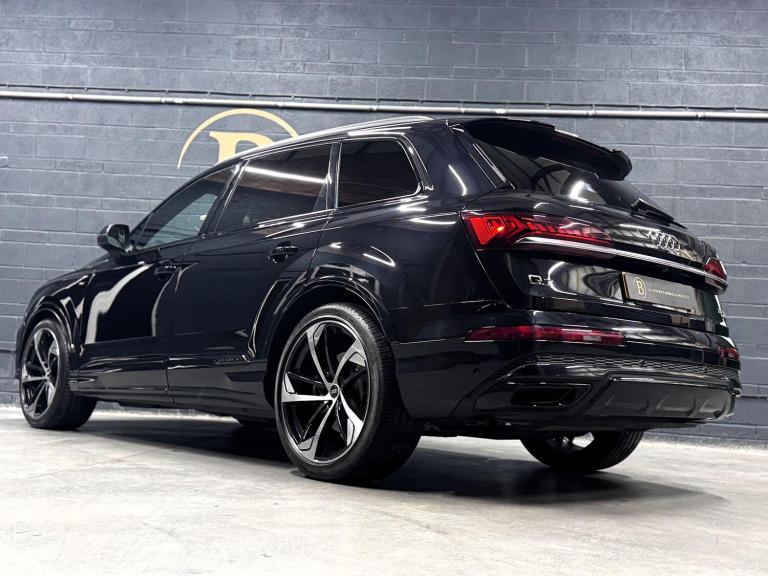 AUDI Q7 3.0 TFSI V6 55 Black Edition 2021