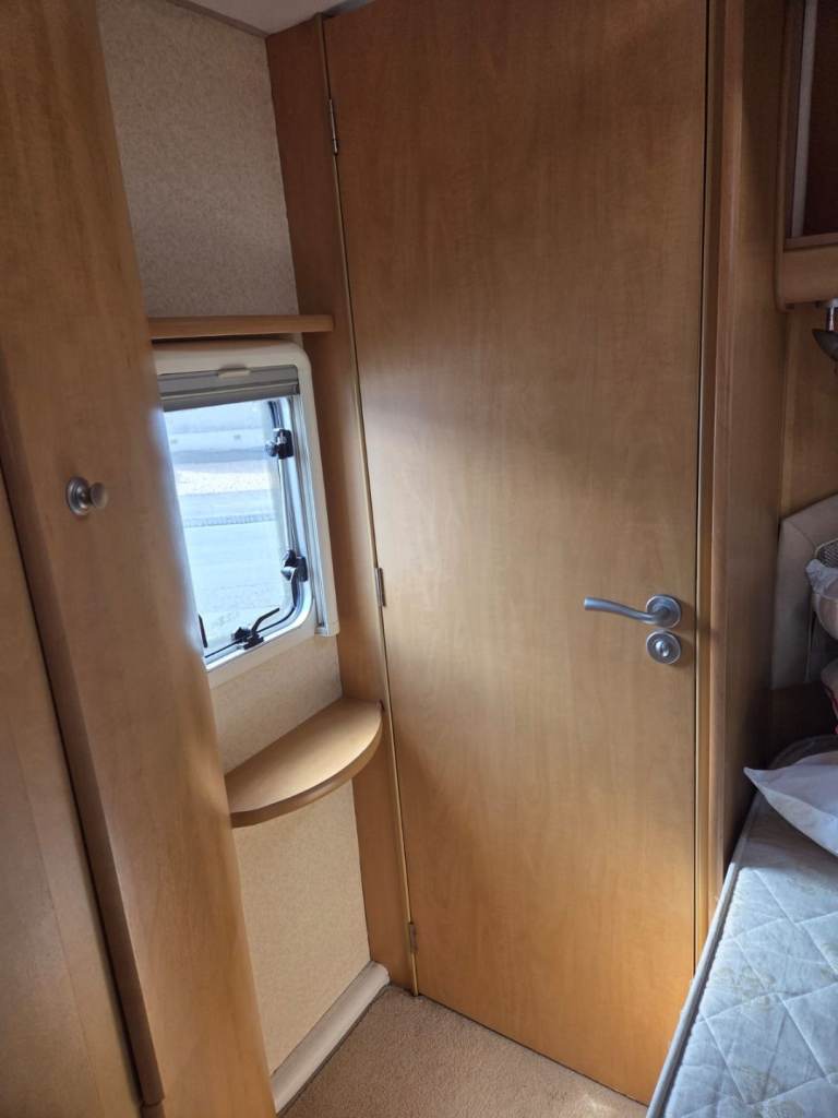 Bailey Senator California 4 berth