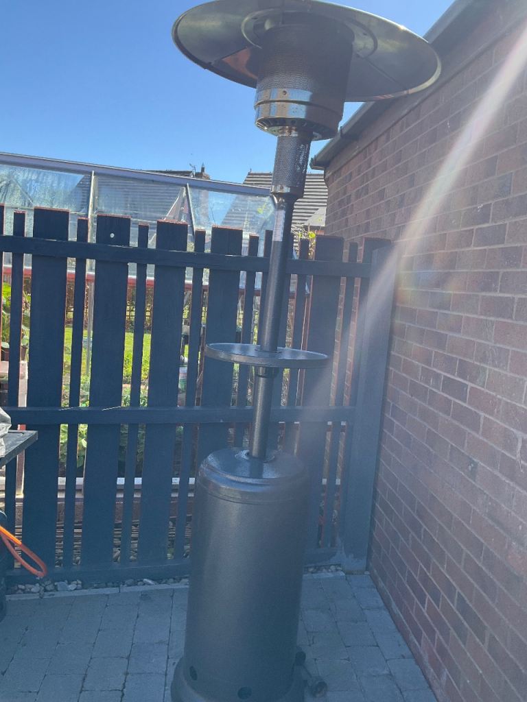 Outside gas heater