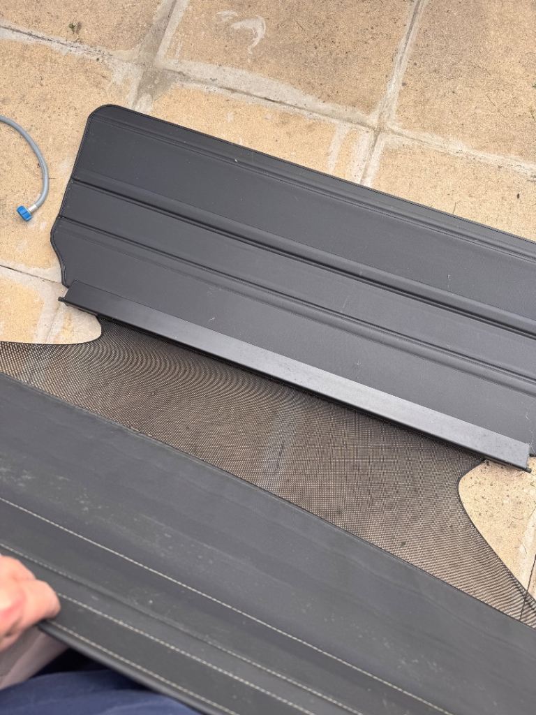 Mazda 6 estate parcel shelf and privacy screen 