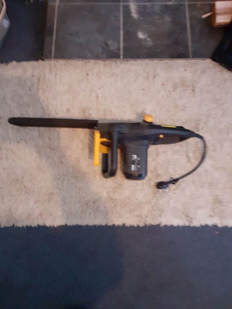 Electric Chainsaw - Good Working Order, Ready to Use